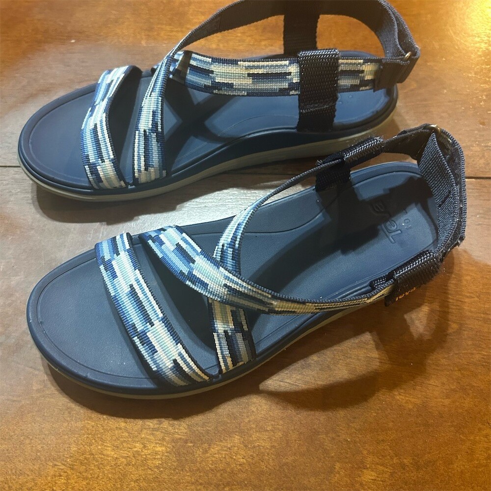 Teva Women's Strappy Sport Sandals Blue Multi Slingback Size 6